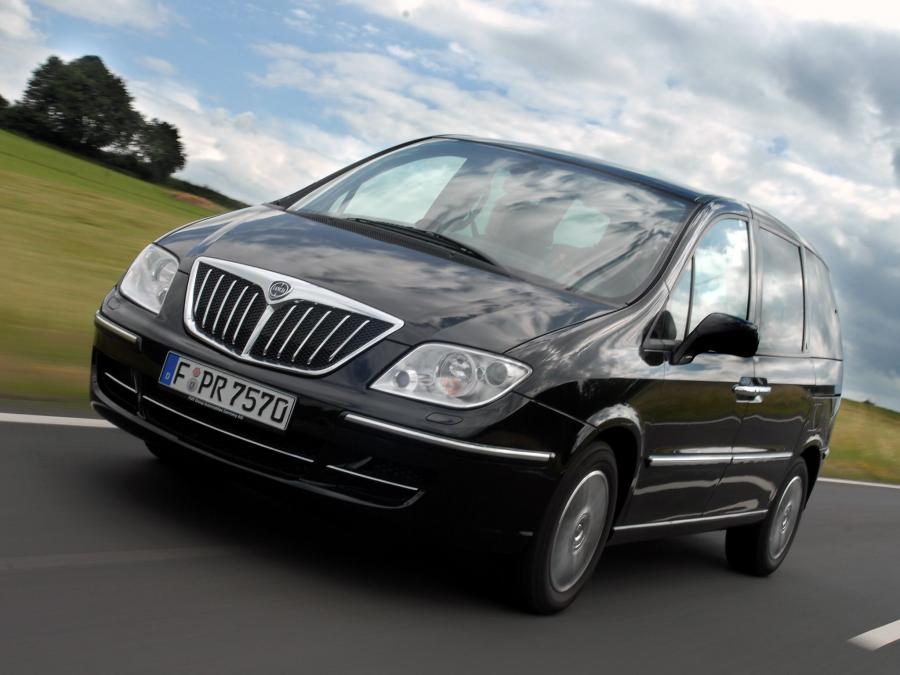  Lancia Phedra 2008 года  (фото 15 из 16)